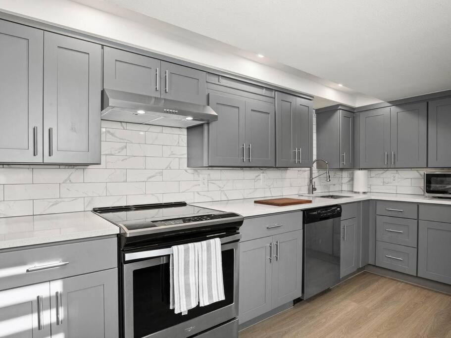 Apartamento Elegant Richmond Gem Nestled Up To Hawthorne Blvd. Portland Exterior foto